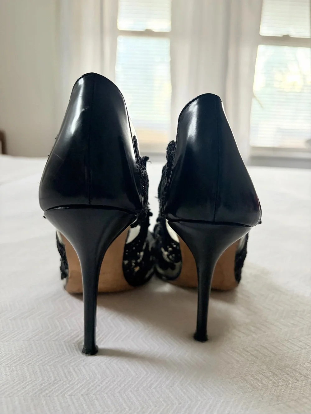 Oscar De La Renta Black Lace Pointed-Toe High Heels
